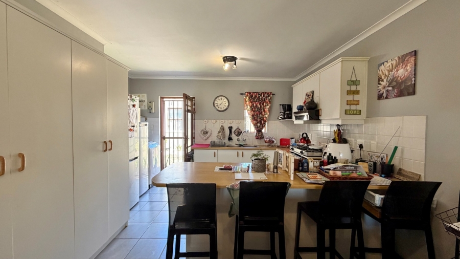 2 Bedroom Property for Sale in Twin Palms Western Cape